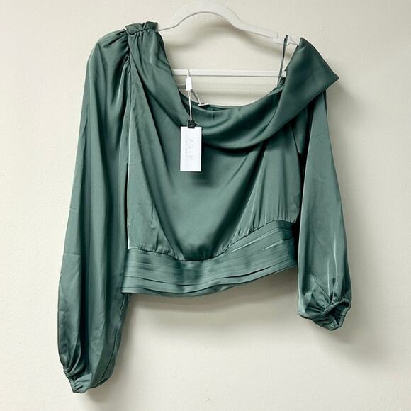 NWT ASTR the Label One Shoulder Satin Cropped Blouse Sage Green Women's Size M - Picture 3 of 6